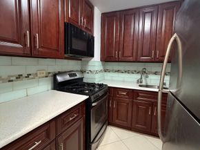 85-15 Main Street 2R, Queens NY 11435