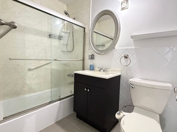 85-15 Main Street 2R, Queens NY 11435