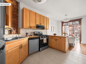396 8th Street 2R, Brooklyn NY 11215