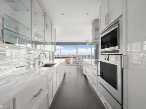 200 East 69th Street 47, New York NY 10021