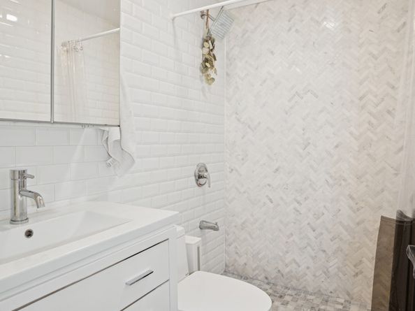 189 Cornelia Street, Brooklyn NY 11221