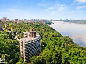 4455 Douglas Avenue 12F, Bronx NY 10471