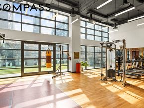 547 West 47th Street 1102, New York NY 10036