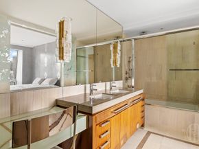 400 5th Avenue 34B, New York NY 10018