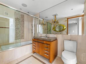 400 5th Avenue 34B, New York NY 10018