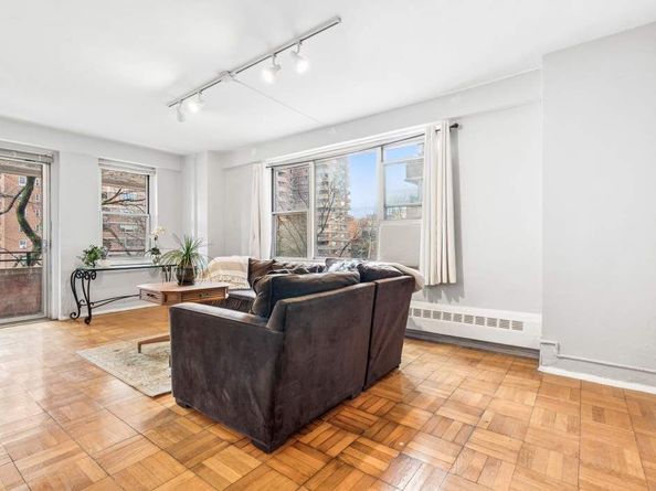 475 Fdr Drive L304, New York NY 10002