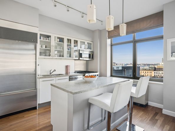 1 Morton Square 9AE, New York NY 10014