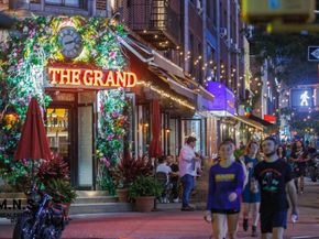 22-54 46th Street 602, Queens NY 11105