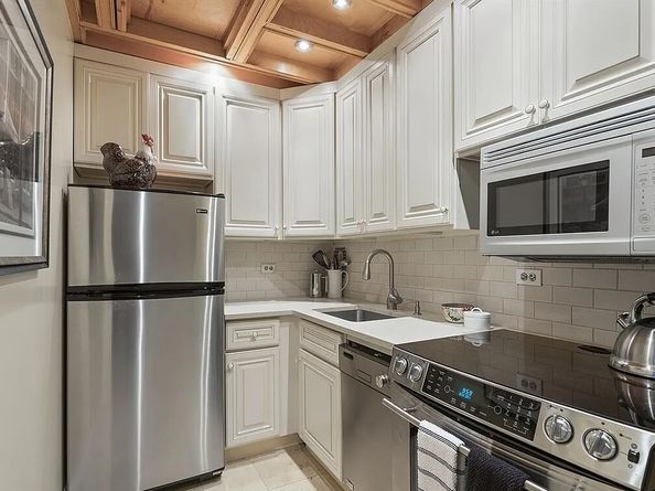244 Madison Avenue 11F, New York NY 10016