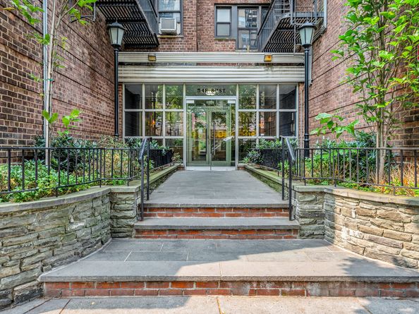 54 East 8th Street 3L, New York NY 10003