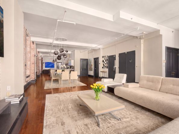 12 West 17th Street 6, New York NY 10011