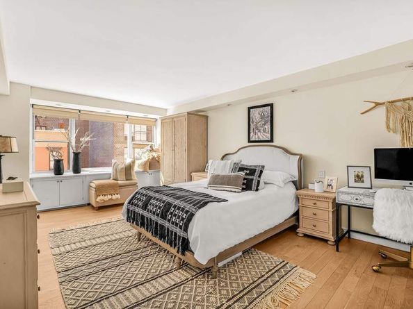 340 East 64th Street 6L, New York NY 10065