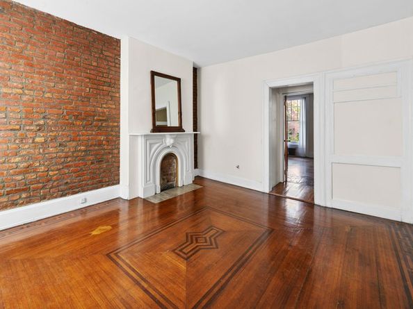 359 Carlton Avenue, Brooklyn NY 11238