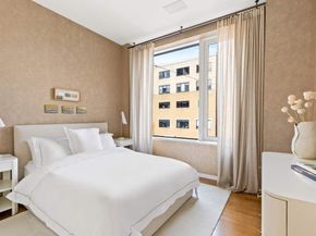 350 West Broadway 5th Floor, New York NY 10013