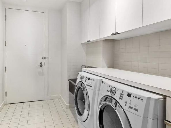 350 West Broadway 5th Floor, New York NY 10013