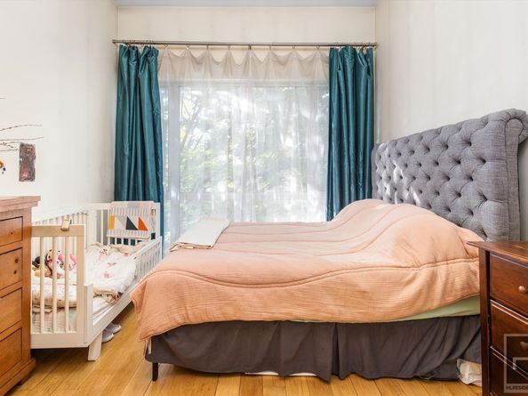 727 Dean Street 2F, Brooklyn NY 11238