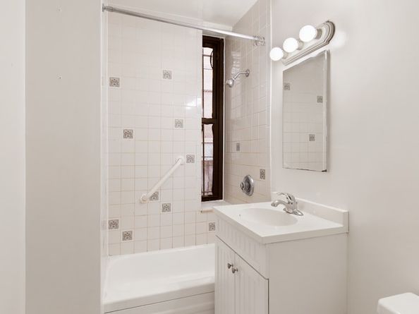 351 West 53rd Street 1W, New York NY 10019