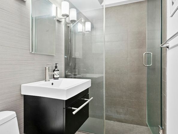 153 East 57th Street 9J, New York NY 10022