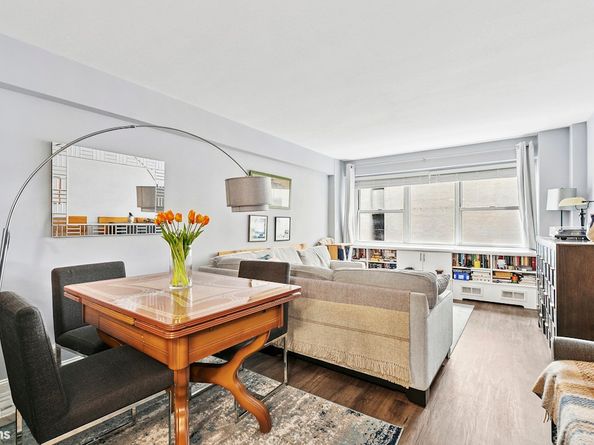 153 East 57th Street 9J, New York NY 10022