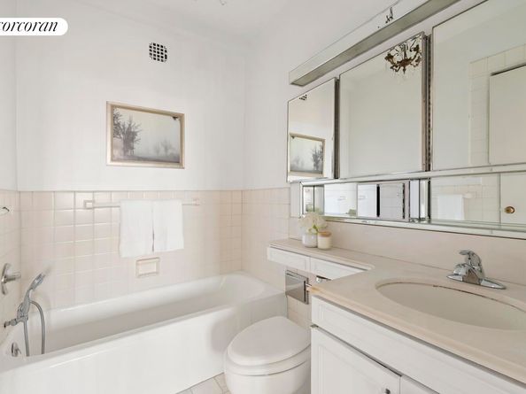 875 5th Avenue 15A, New York NY 10065