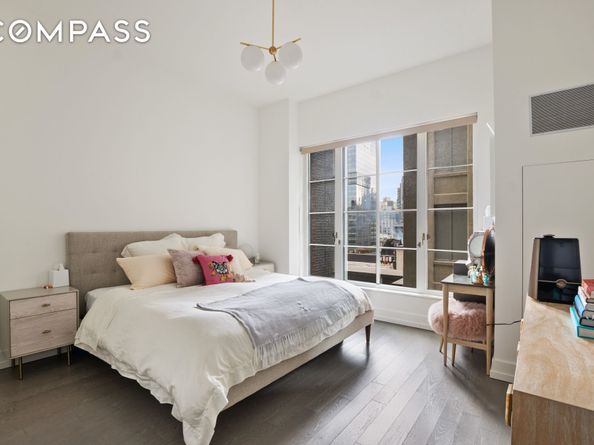 70 Charlton Street 12F, New York NY 10014