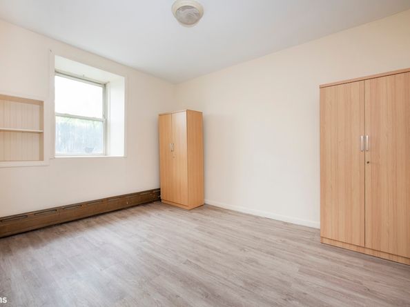 18-21 26th Road, Queens NY 11102