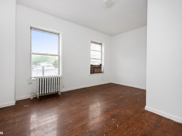 18-21 26th Road, Queens NY 11102