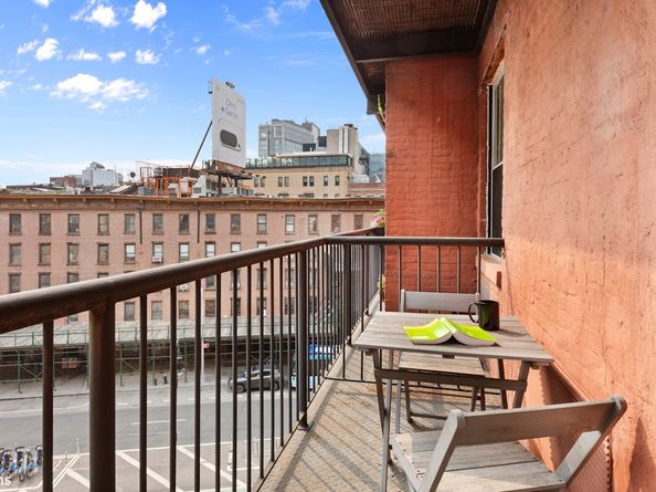 350 West 14th Street 5A, New York NY 10014