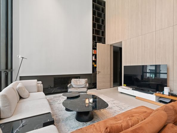 522 West 29th Street 5B, New York NY 10001