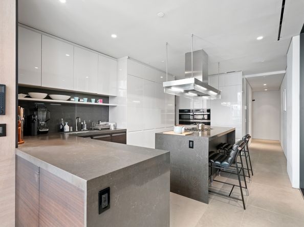 522 West 29th Street 5B, New York NY 10001
