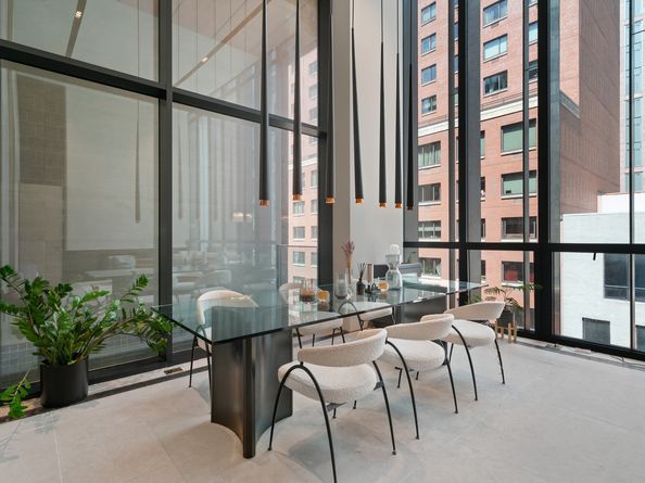 522 West 29th Street 5B, New York NY 10001