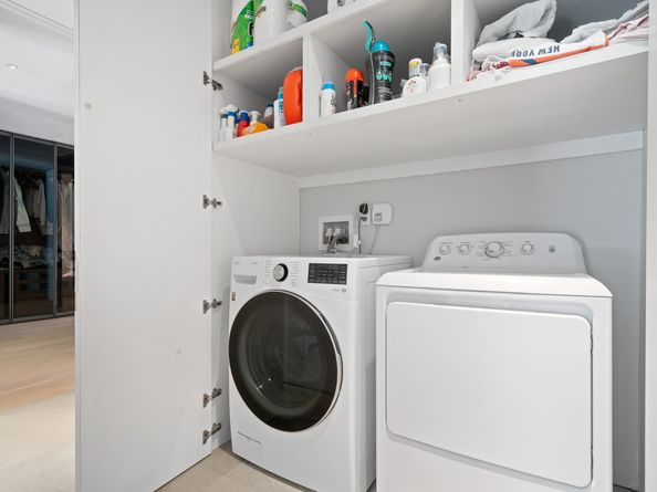 522 West 29th Street 5B, New York NY 10001