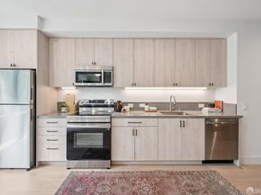 986 South Van Ness Avenue 303, San Francisco CA 94110