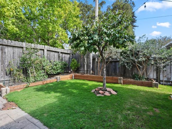 1117 Hearst Avenue, Berkeley CA 94702