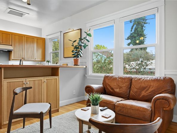 1117 Hearst Avenue, Berkeley CA 94702