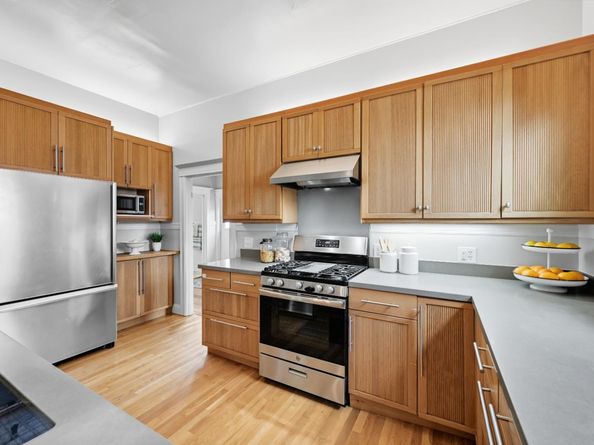 1117 Hearst Avenue, Berkeley CA 94702