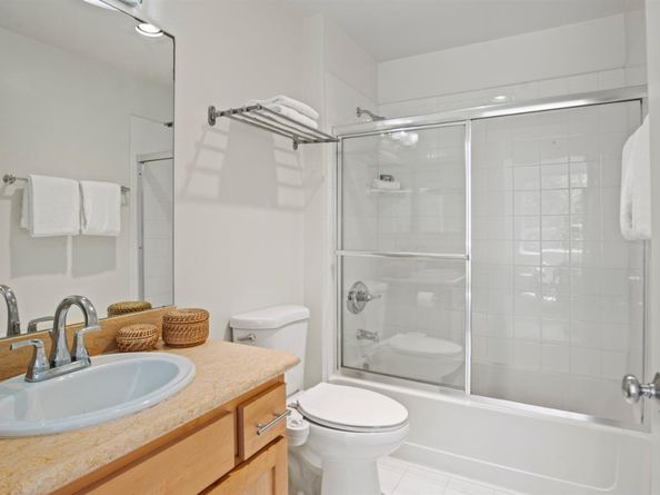 209 E Bayside Court NE, Richmond CA 94804