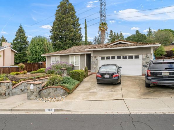 506 Midway Court, Martinez CA 94553