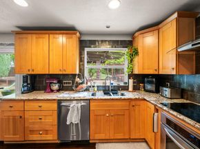 506 Midway Court, Martinez CA 94553