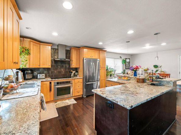 506 Midway Court, Martinez CA 94553