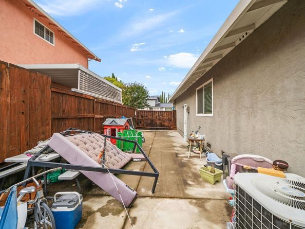 506 Midway Court, Martinez CA 94553