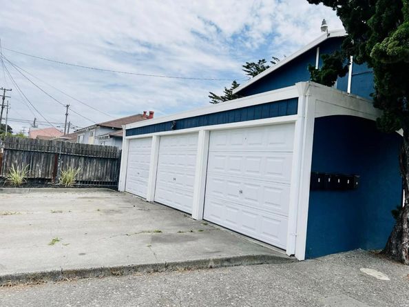 786 8th Street, Richmond CA 94801