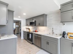 553 Kings Road, Alameda CA 94501