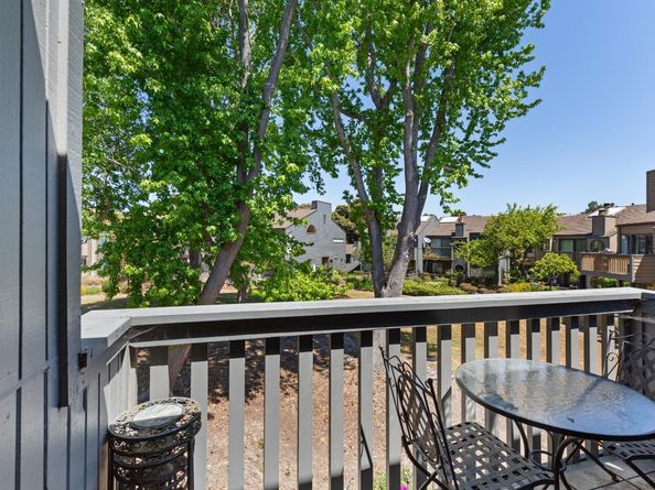 553 Kings Road, Alameda CA 94501