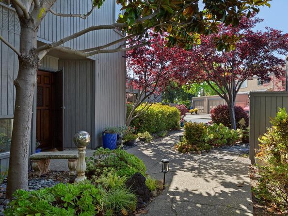 553 Kings Road, Alameda CA 94501