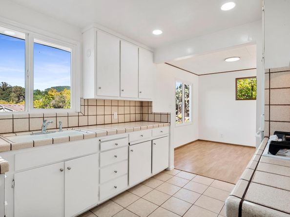 23 Valley View Court, El Sobrante CA 94803