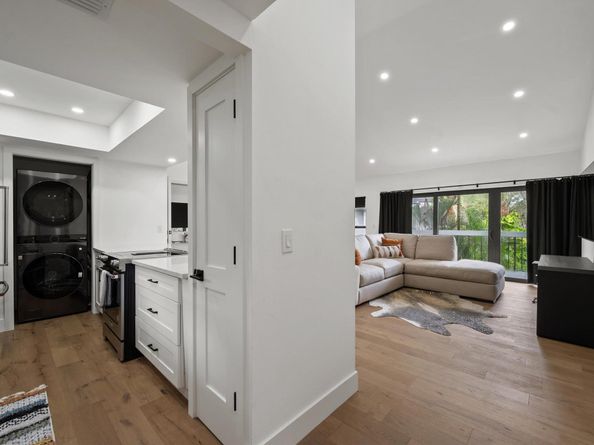 11863 Wimbledon Circle 512, Wellington FL 33414