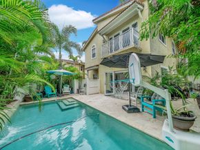 1251 NE 32nd St, Oakland Park FL 33334