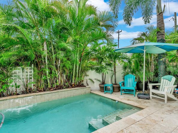 1251 NE 32nd St, Oakland Park FL 33334