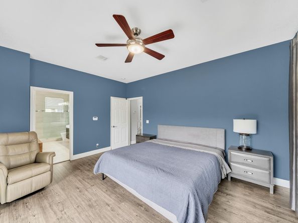 1251 NE 32nd St, Oakland Park FL 33334